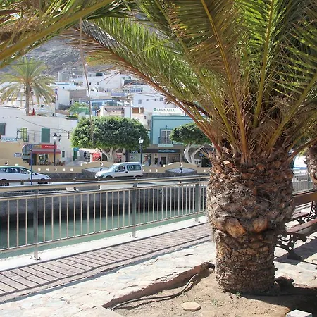 Brisas Mogan דירה