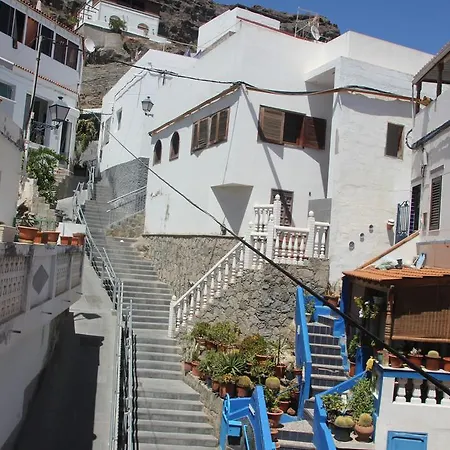 Brisas Mogan *