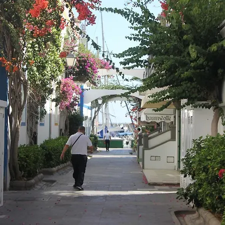 Brisas Mogan 아파트 푸에르토 데 모간
